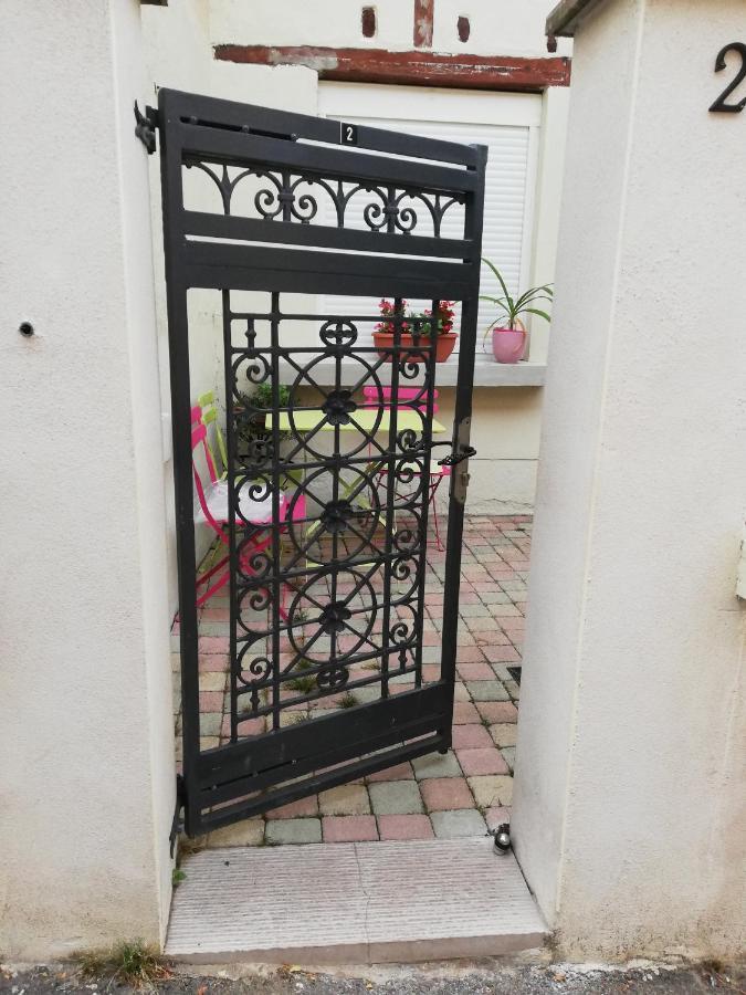 Apartmán Zahra Dor Plombieres-les-Dijon Exteriér fotografie